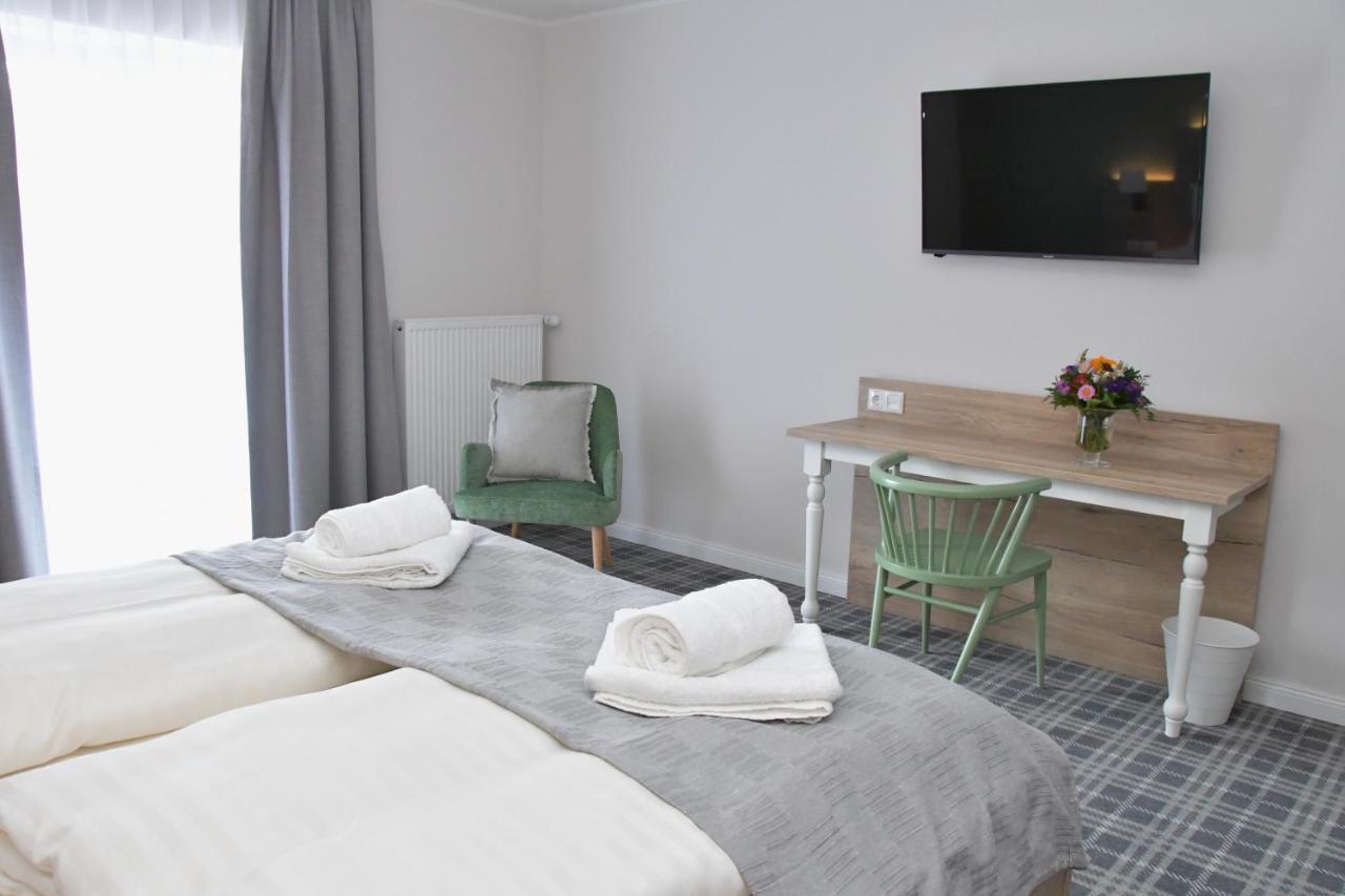 Basthorst  Landhaus Hamester - Hotel & Restaurant מראה חיצוני תמונה